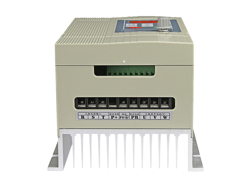 4000H通用變頻器，變頻器三相380V，變頻器廠家，電機(jī)變頻器