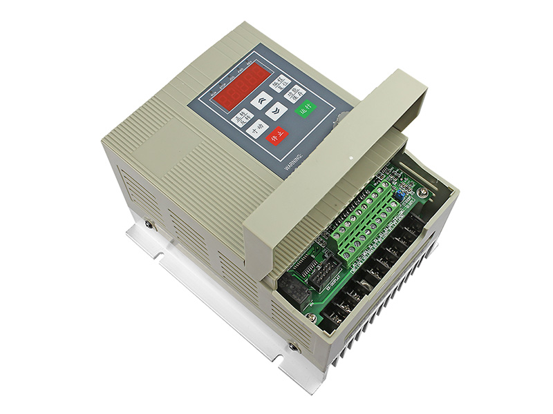 4000H通用變頻器，變頻器三相380V，變頻器廠家，電機(jī)變頻器